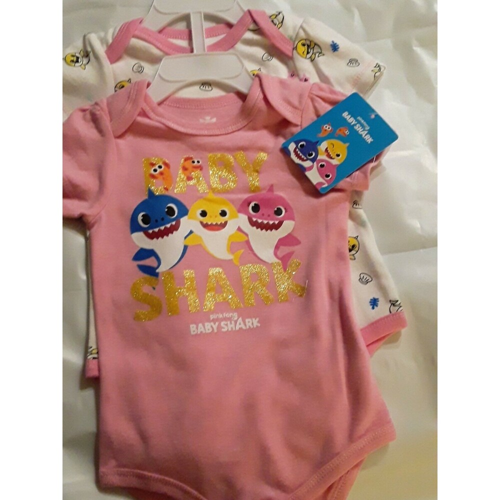 Baby Shark  Infants Bodysuit Pink 2 pack NWT, 6-9 months